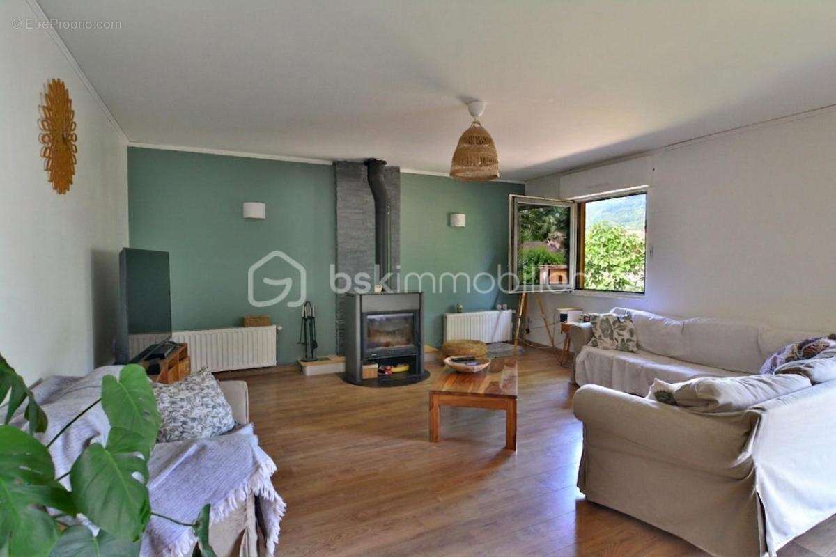 Maison bardage bois 180 m² – Vue Montagne – Saint-Pierre-de-Mésage - photo 4