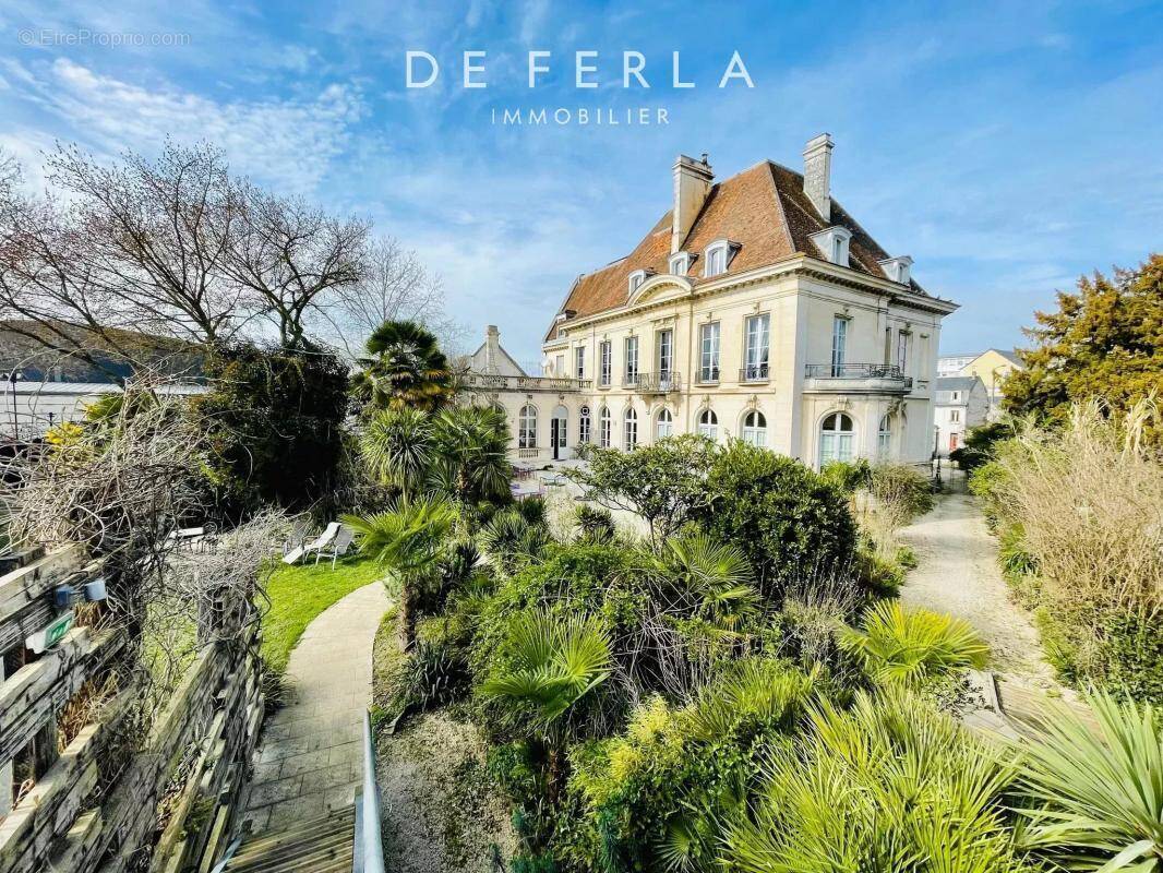 Commerce à CHATELLERAULT