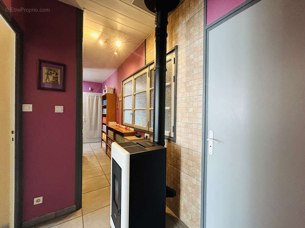 Maison à SAINT-LAURENT-DE-CERDANS