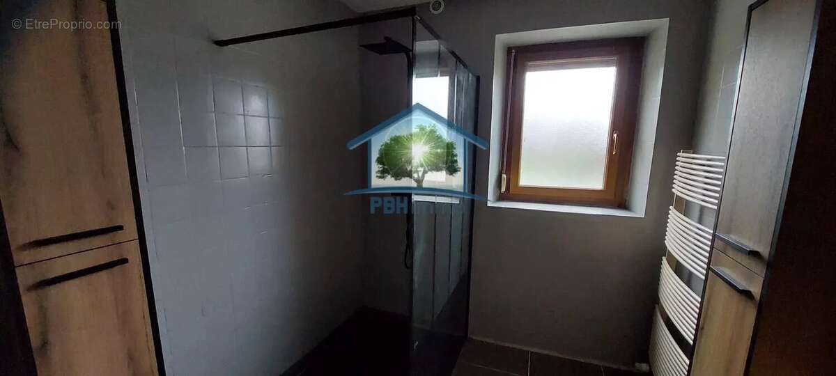 Maison à LA NEUVEVILLE-DEVANT-LEPANGES