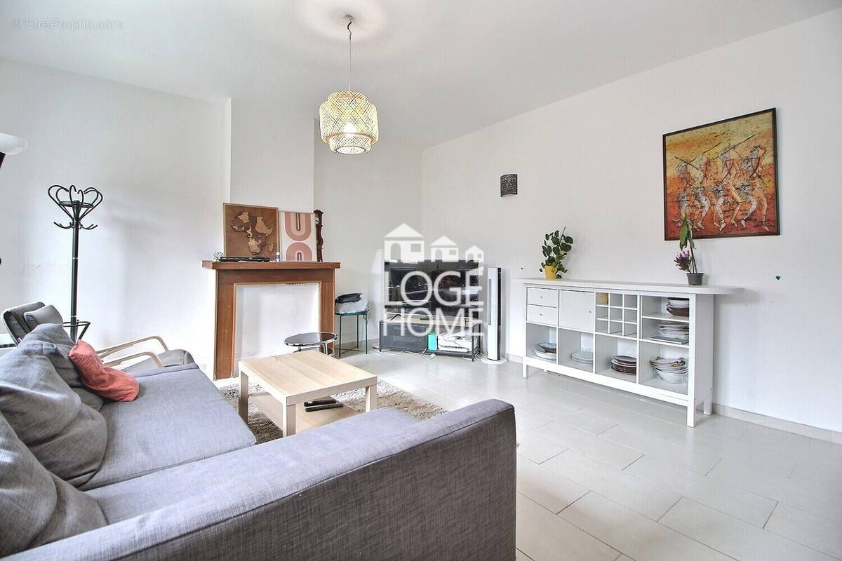 Maison à SIN-LE-NOBLE