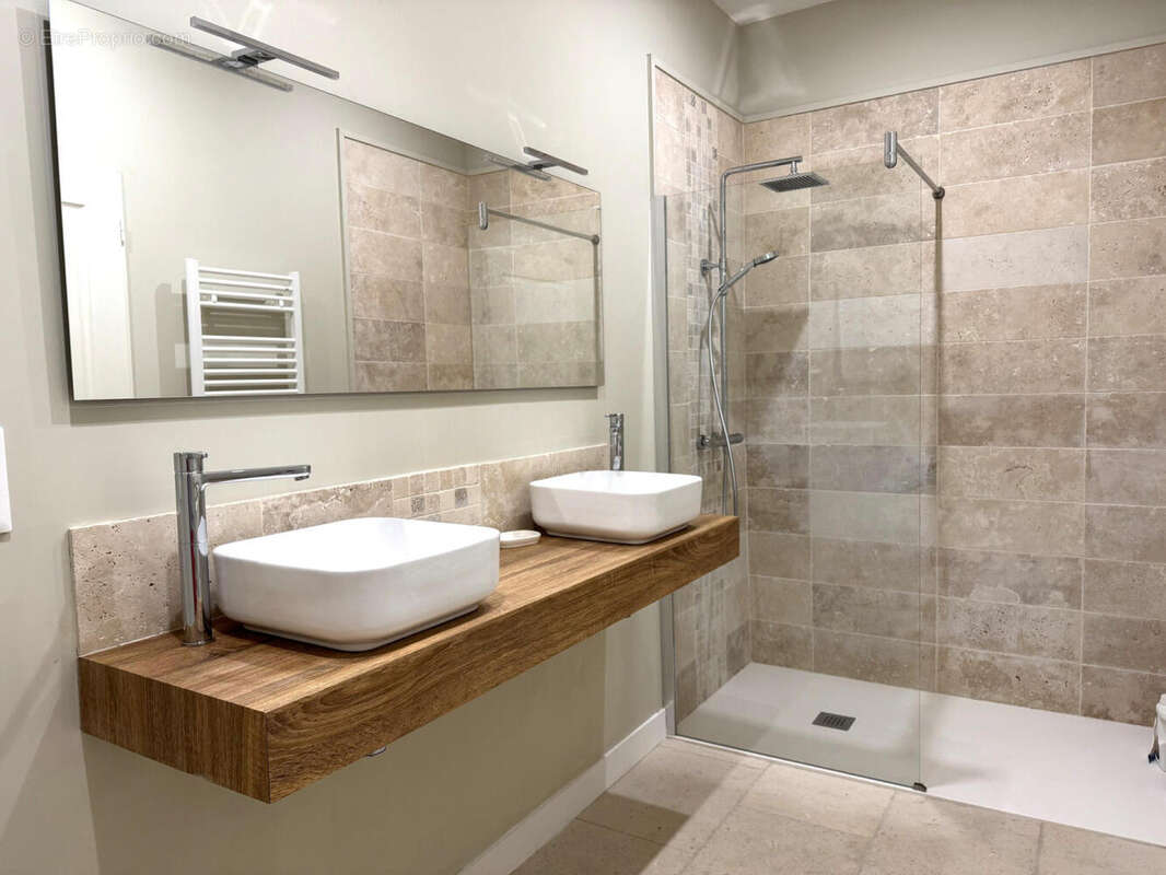 SDB - Maison à USSON-DU-POITOU