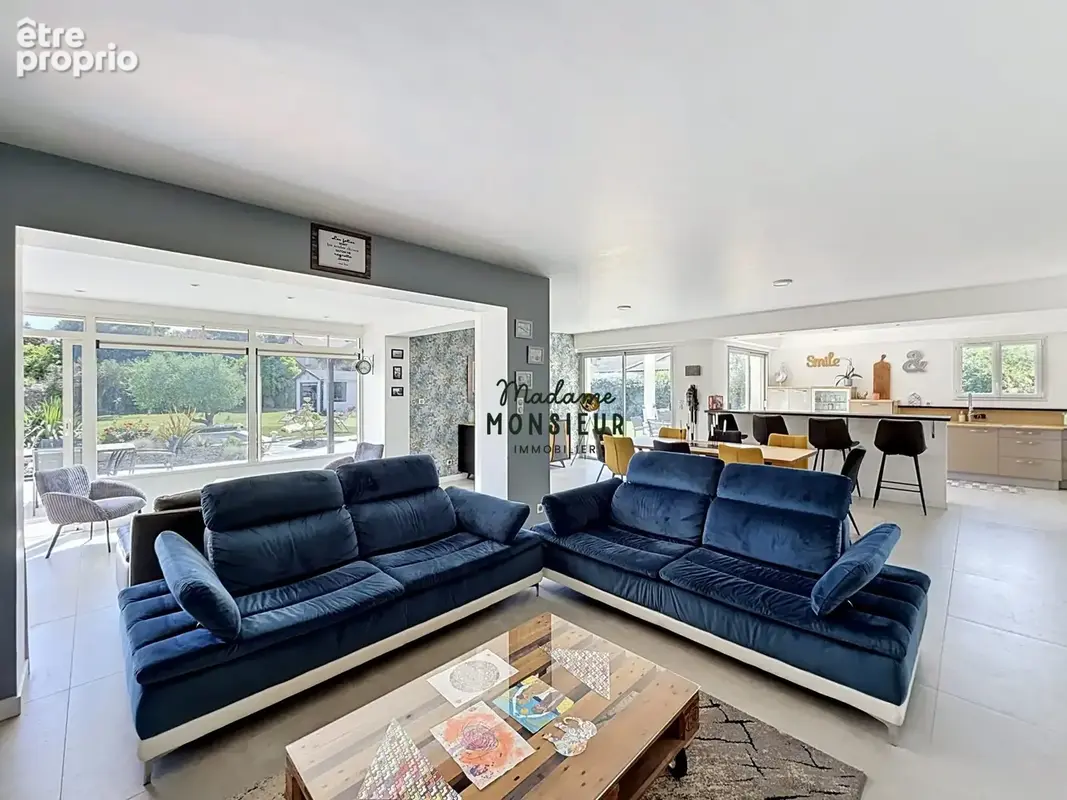 Maison 10 pièces 322 m² à vendre à Bourgoin-Jallieu (38300) - photo 8