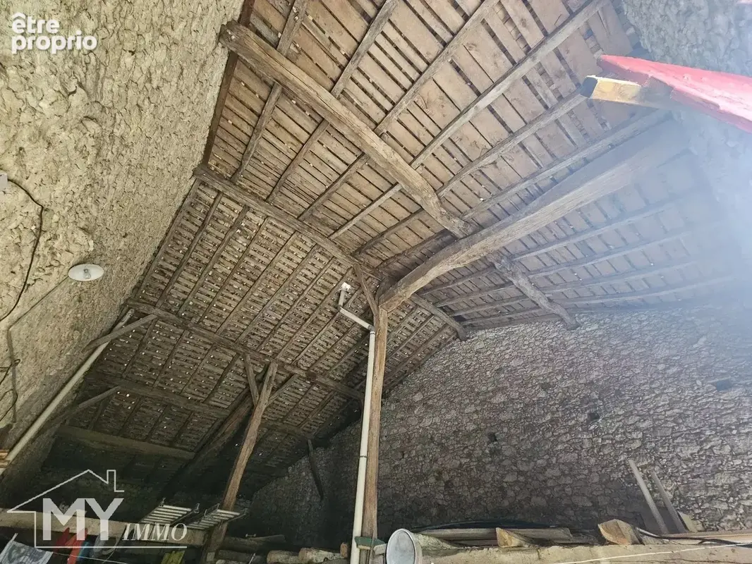 St Antoine de Breuilh : Maison en pierre de 1855 avec dépendances et jardin clos – Cadre paisible - photo 19