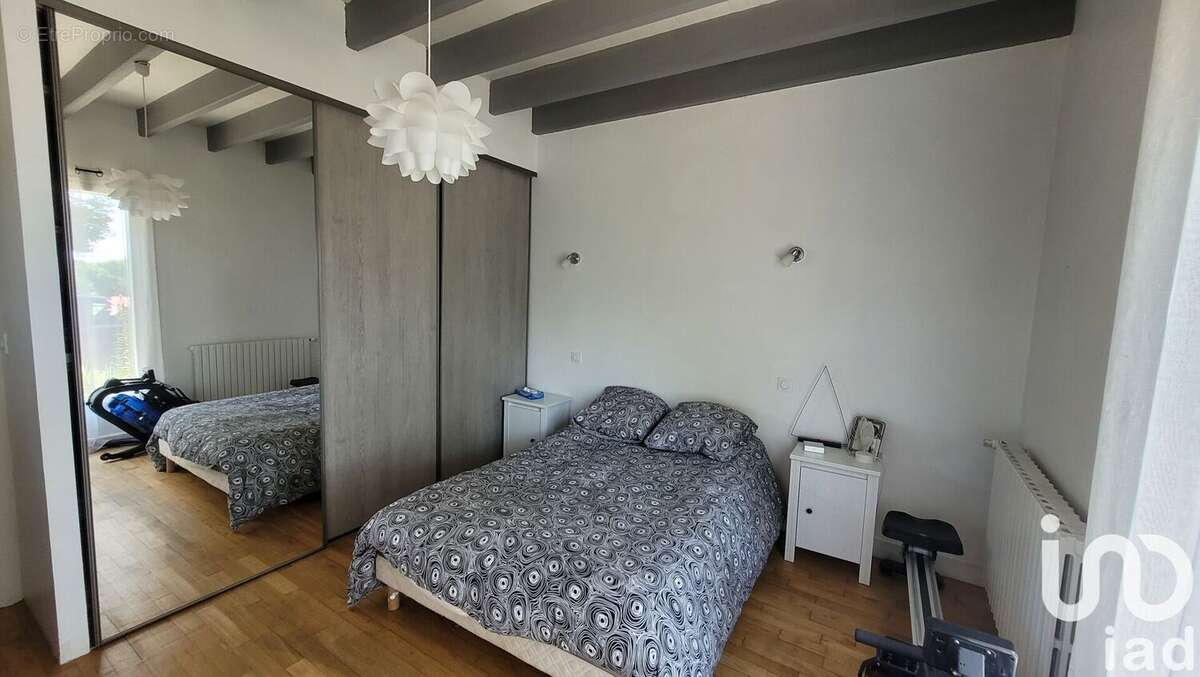 Photo 5 - Maison à LA ROCHE-CHALAIS