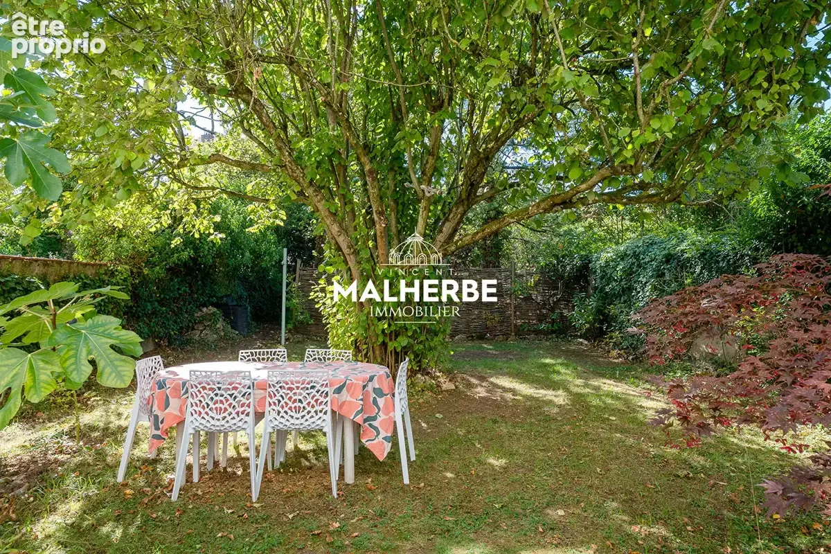 Appartement de caractere avec accès direct au  jardin - photo 8