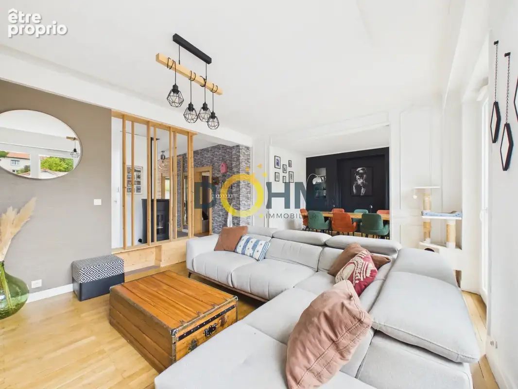Nouveauté à Brioude ! Magnifique maison en pierre de 200 m2 entièrement rénovée, offrant un cadre de vie privi - photo 6