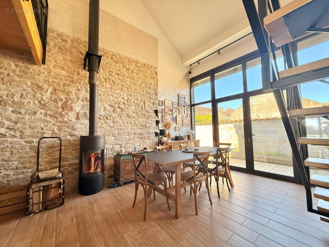 Maison à BONNENCONTRE