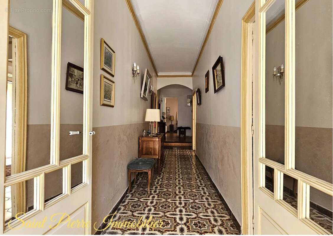 Superbe maison de maître à Saint mitre les remparts - photo 6