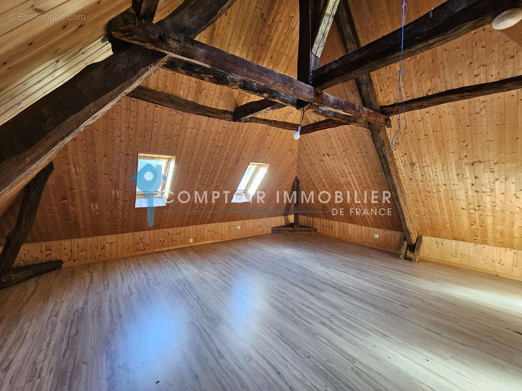 A vendre, Ger de Boutx 31160, Maison T4 de 120 m2 avec cour et abri - photo 5