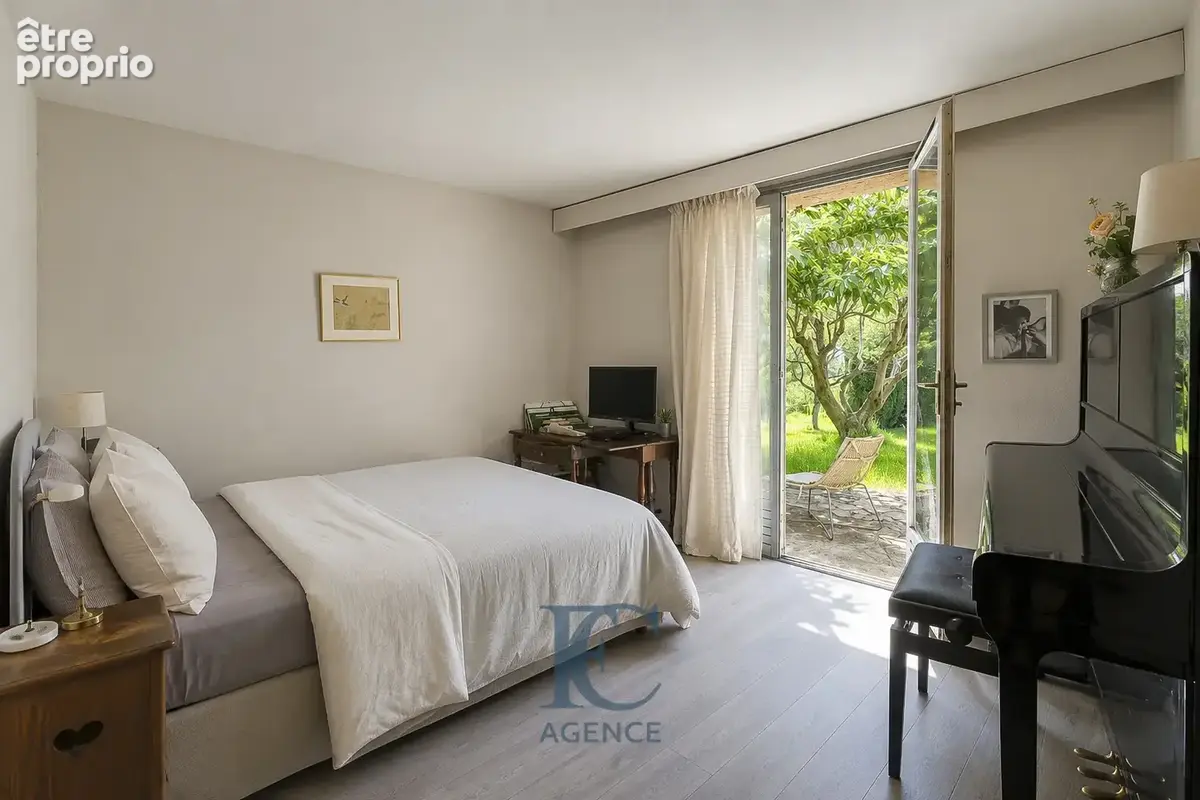 Propriété 10 pièces de 308 m2 au calme, vue mer - photo 7