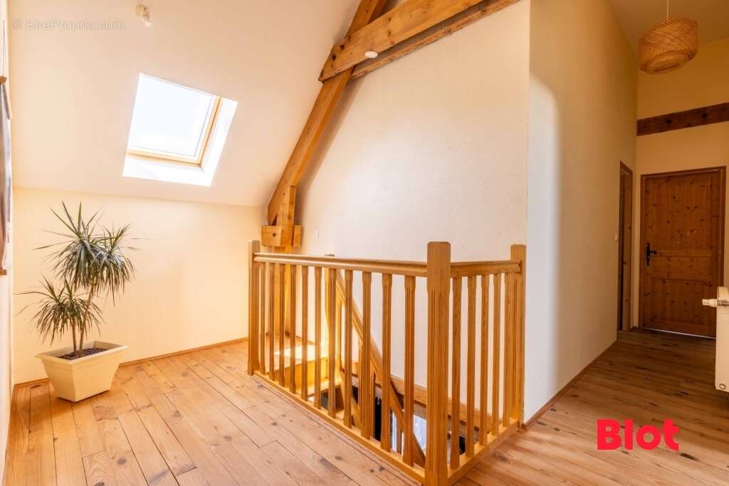 Maison à LA BAZOUGE-DU-DESERT