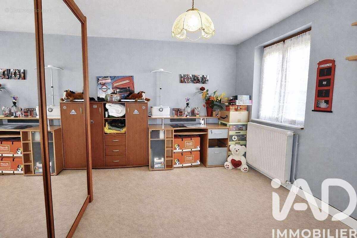 Maison 128 m² à Ecquevilly  - photo 8