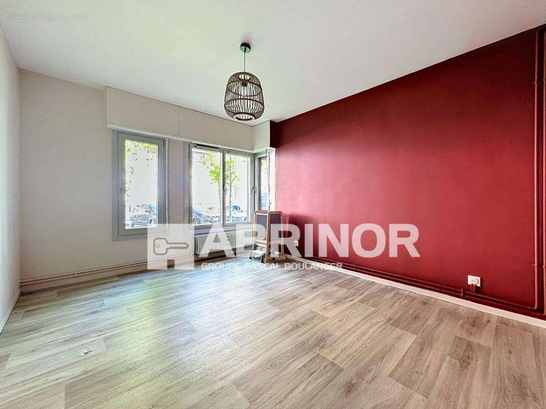 Appartement à LA MADELEINE