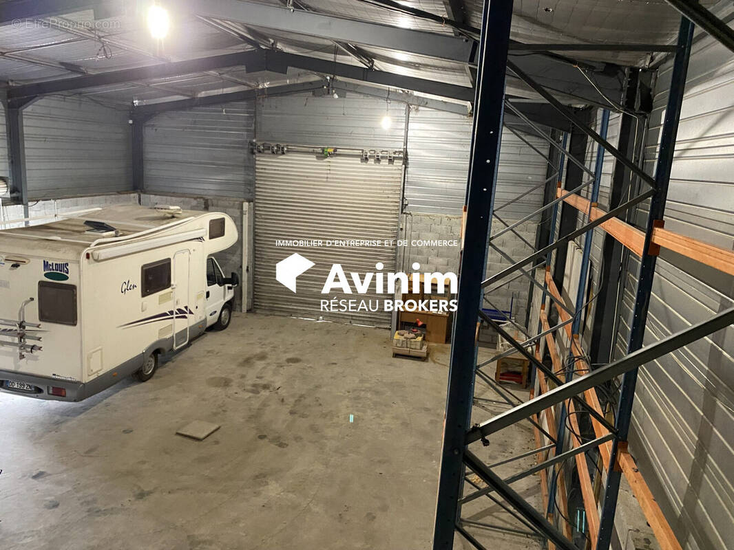 Commerce à SAINT-NAZAIRE-LES-EYMES