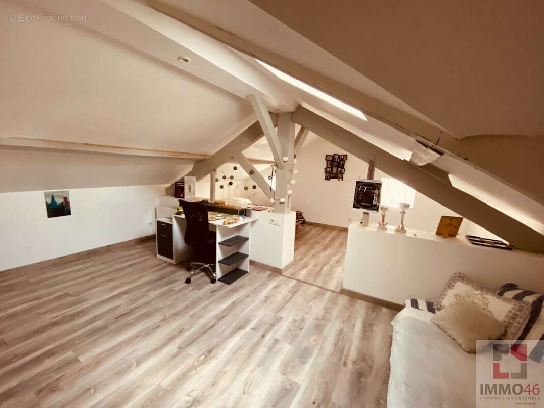 Maison à LE BOURG