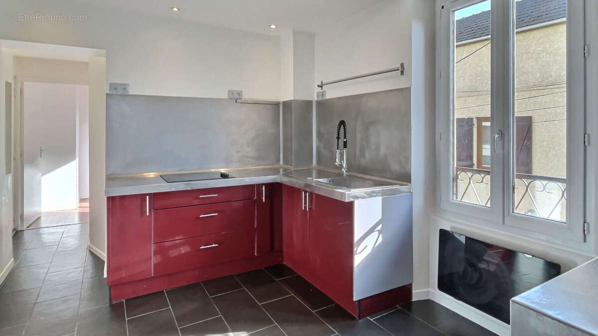 Appartement à CORBEIL-ESSONNES