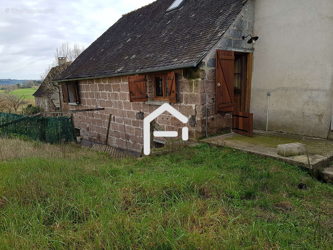 Appartement à OBJAT