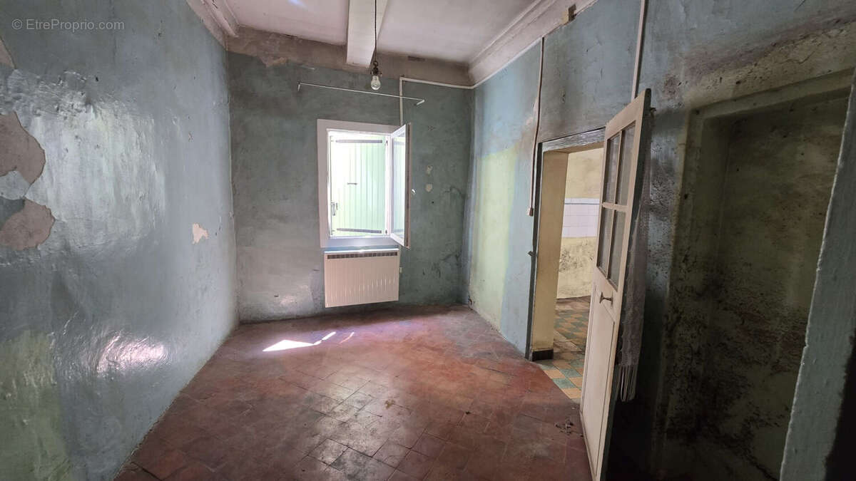 En exclusivité chez Couzinet Immobilier Maison de village à fort potentiel - photo 4