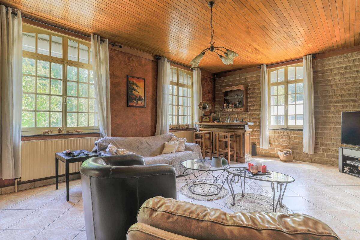 Maison de 9 pièces de 282 m² à Honnecourt-sur-Escaut - photo 8