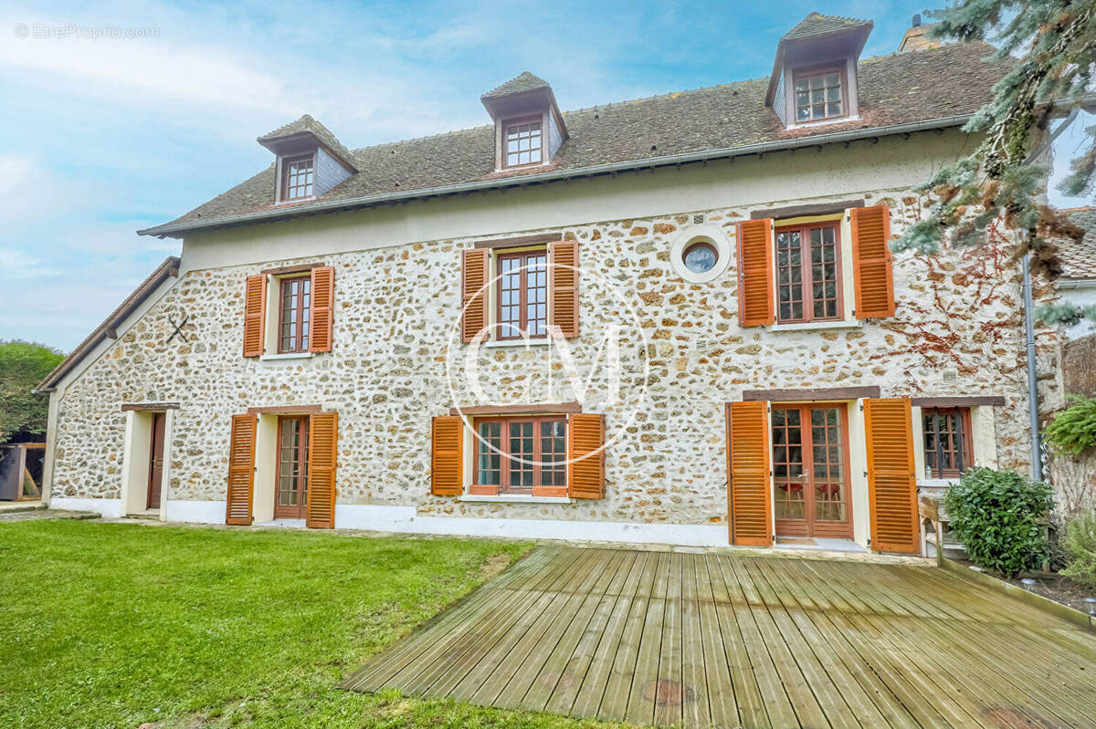 Maison à PLAISIR