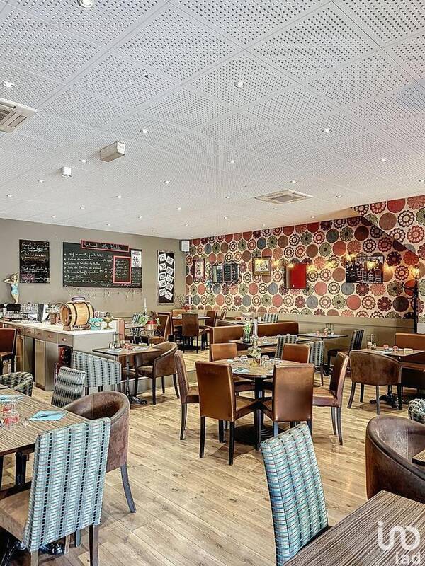 Photo 1 - Commerce à TARARE