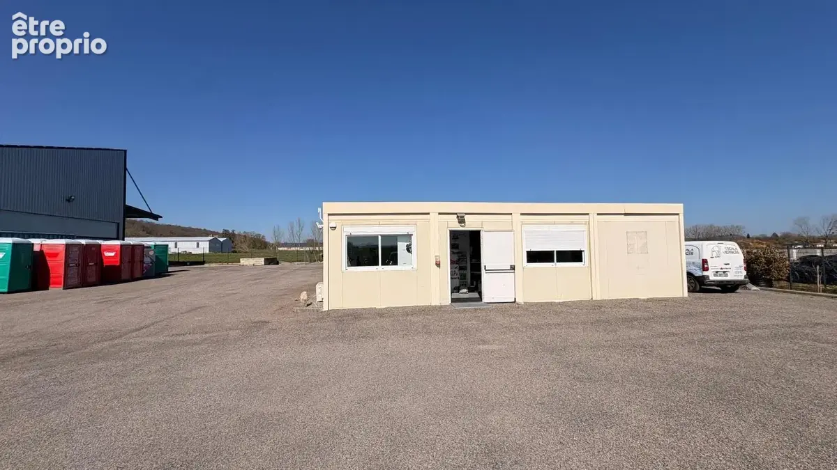 Bien Commercial À Vendre - photo 2