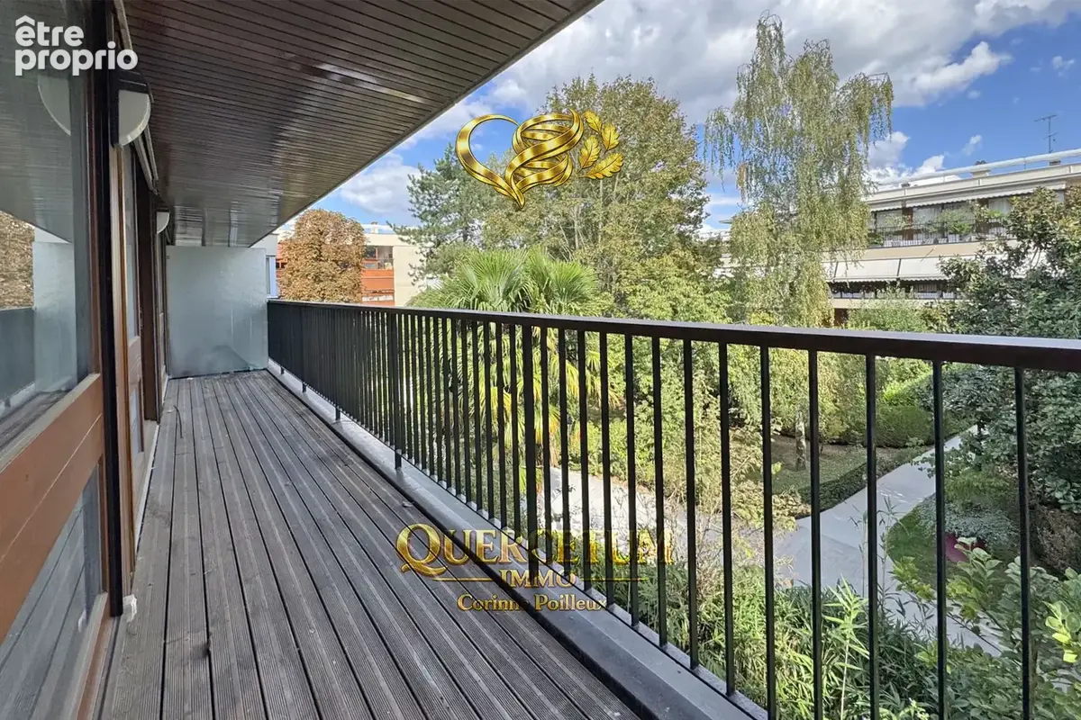'CAMPHRIER SACRE ' : appartement 3 chambres 96 m2 - balcon filant 12 m2 - photo 6