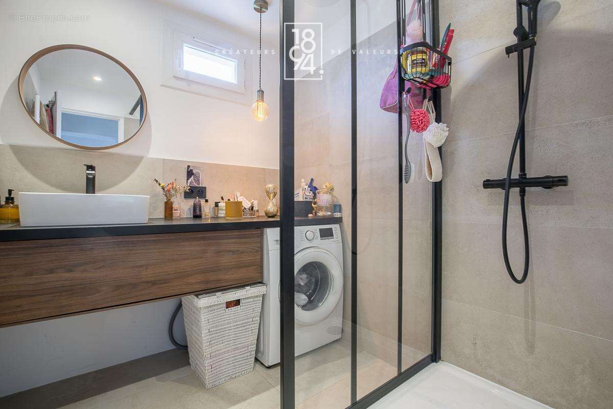 Appartement à MARSEILLE-13E