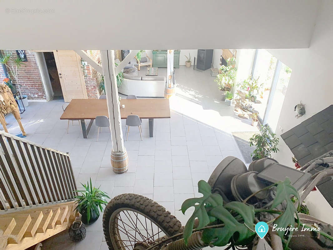 Maison à AMFROIPRET