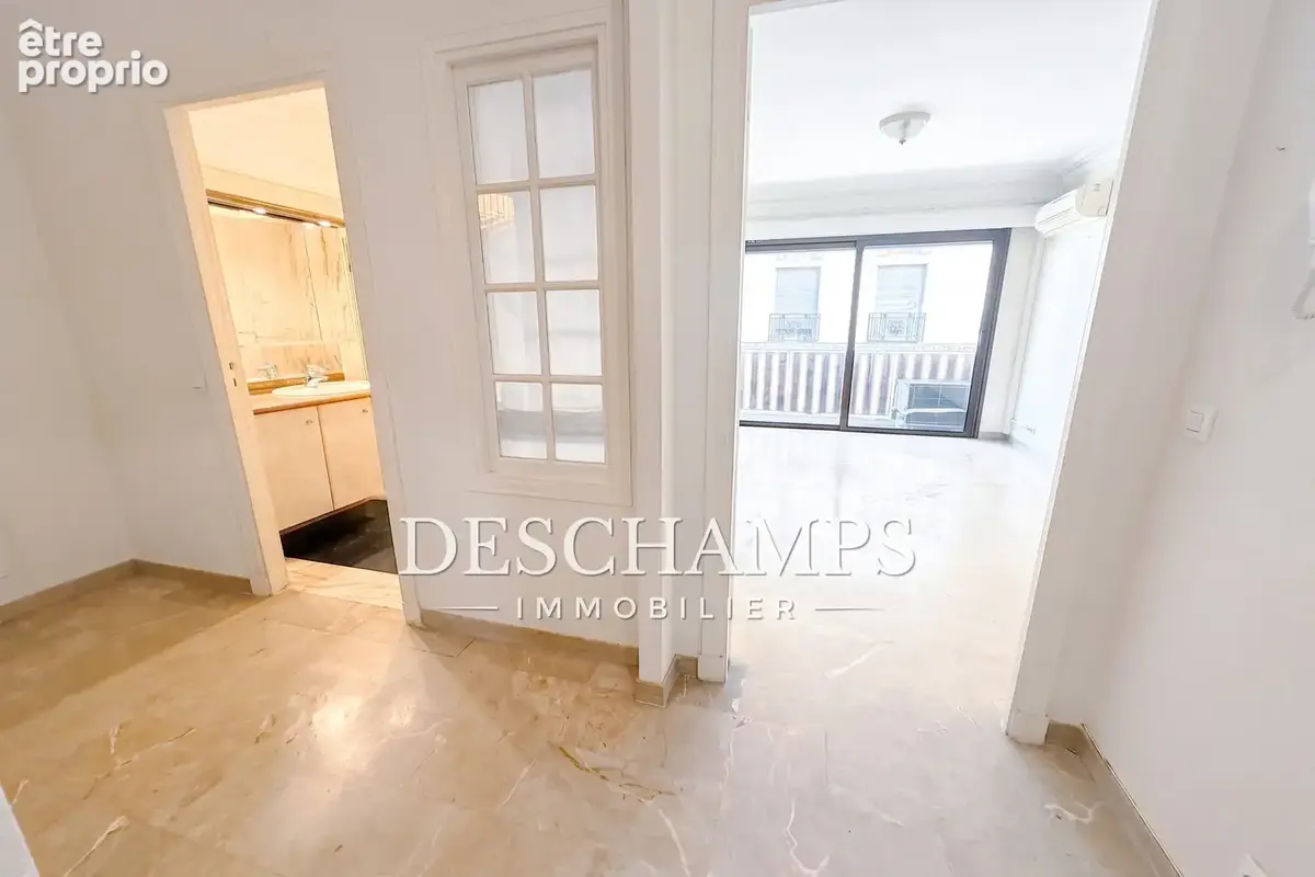 Appartement 1 pièce 31 m² à vendre à Antibes (06160) - photo 8