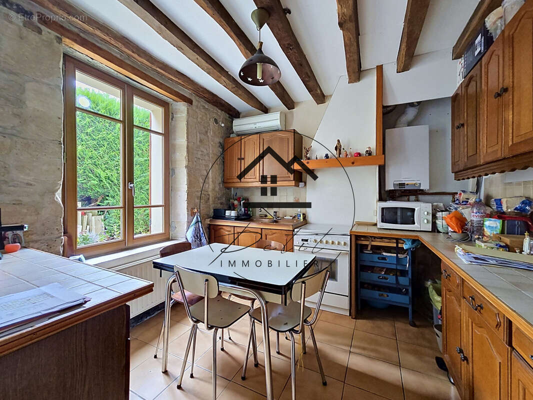 Maison à MOUY