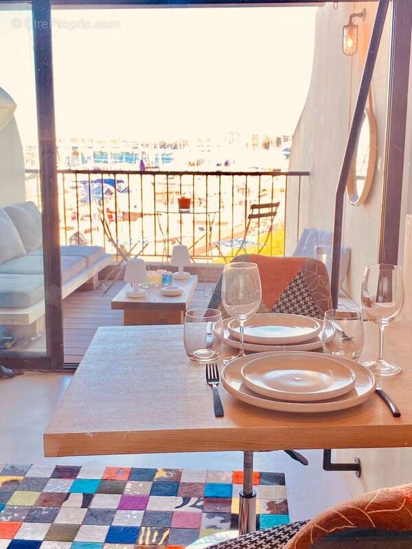 Appartement à COGOLIN