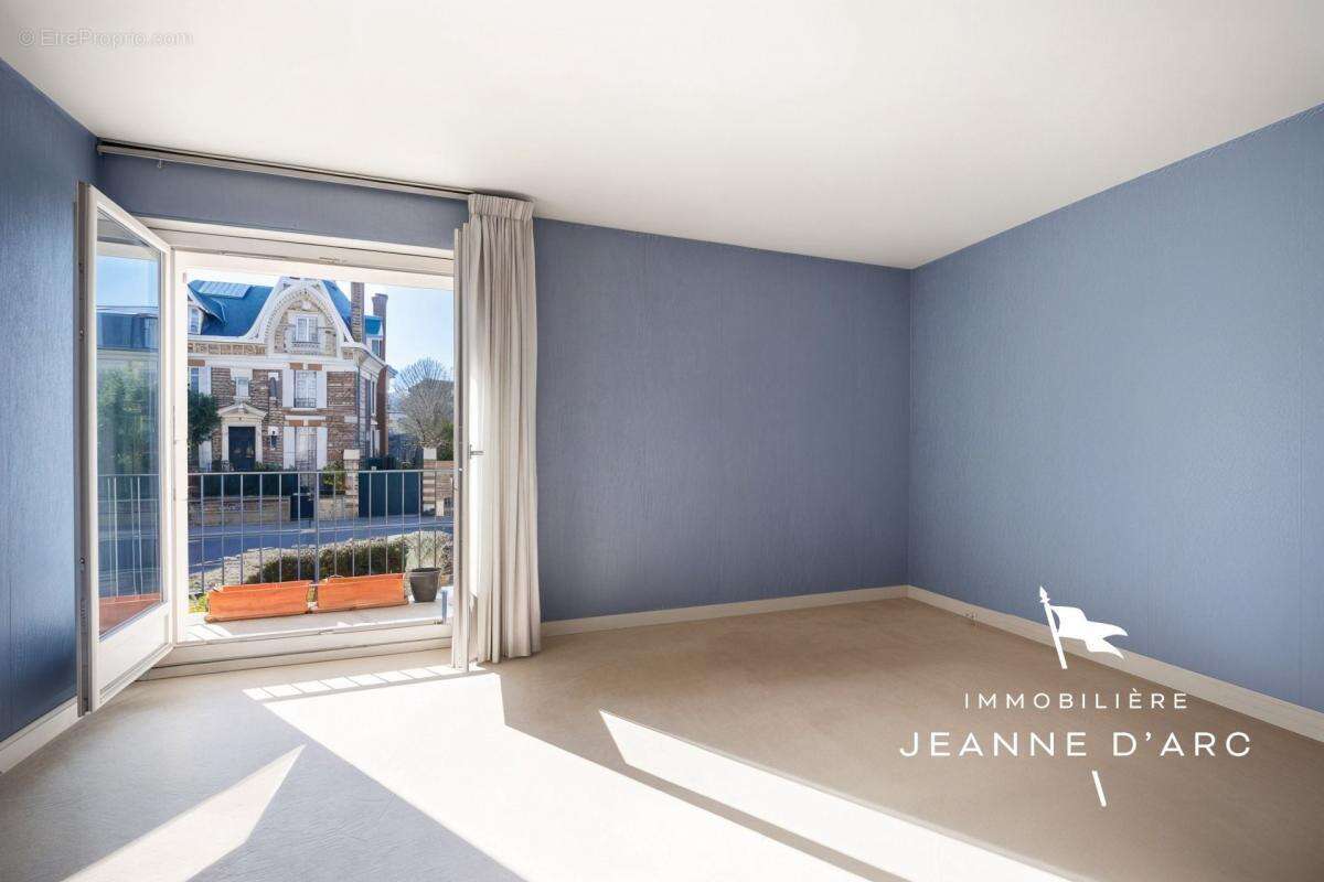 Appartement à VERSAILLES