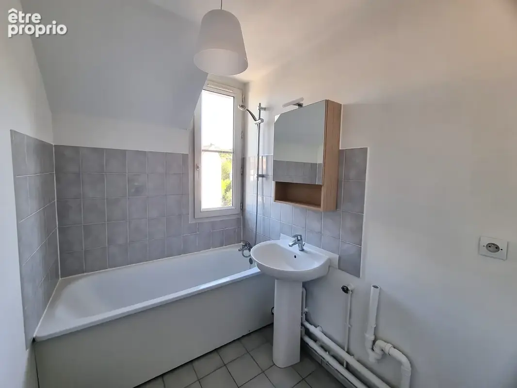 Melun centre ville - appartement studio refait a neuf - parking privatif - photo 6