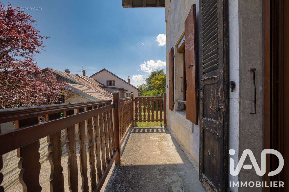Maison 87 m² à Gex  - photo 7