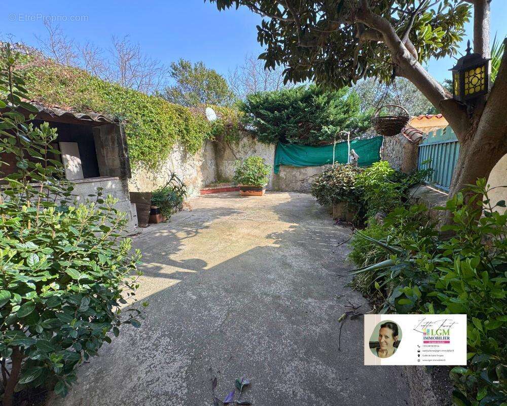 Maison à PLAN-DE-LA-TOUR