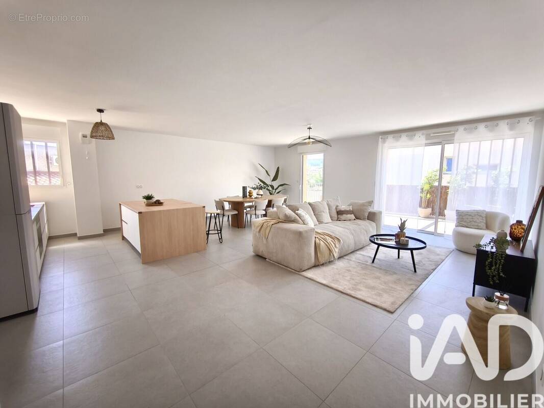 Photo 1 - Appartement à SIX-FOURS-LES-PLAGES