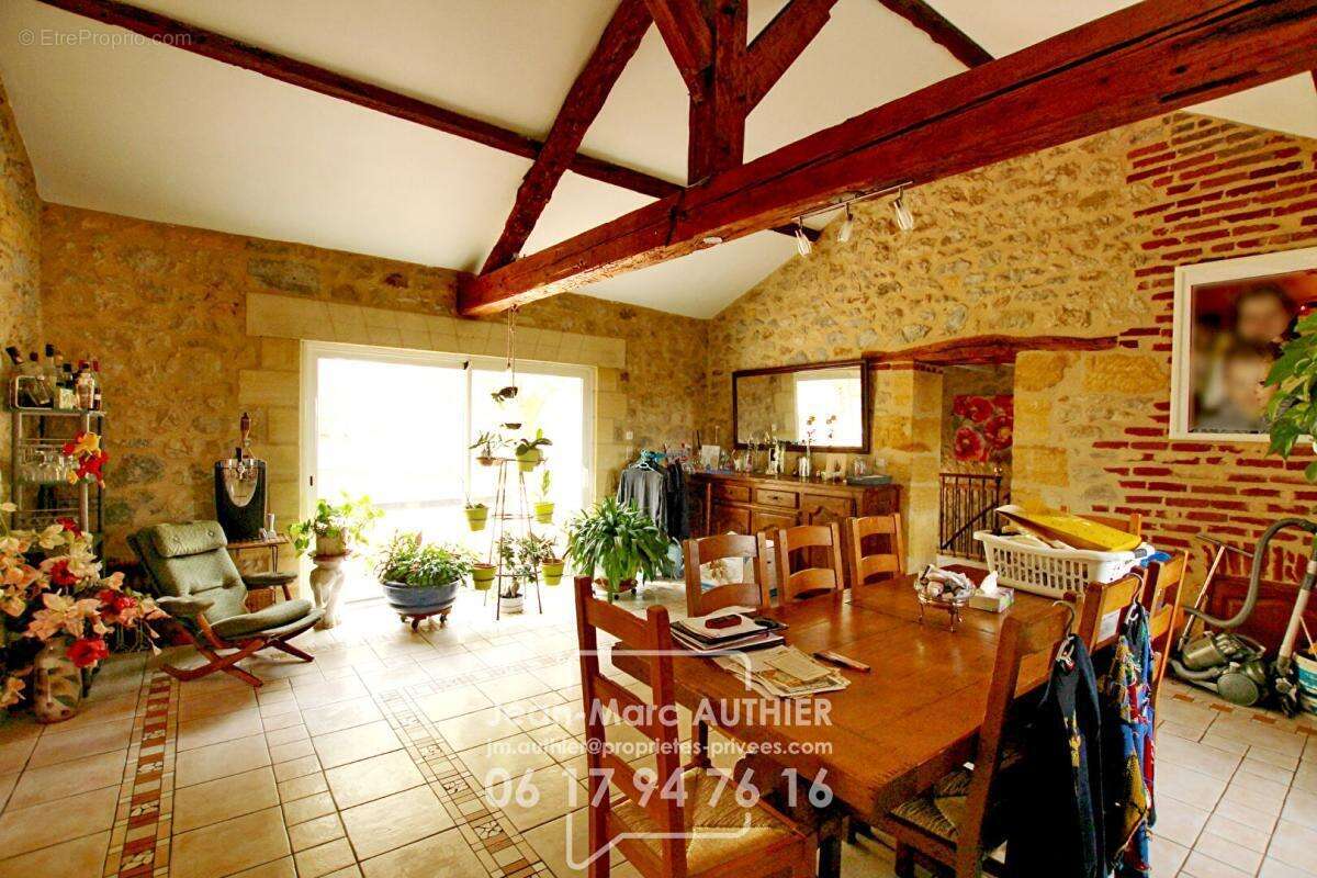 Maison à SAINT-CYPRIEN