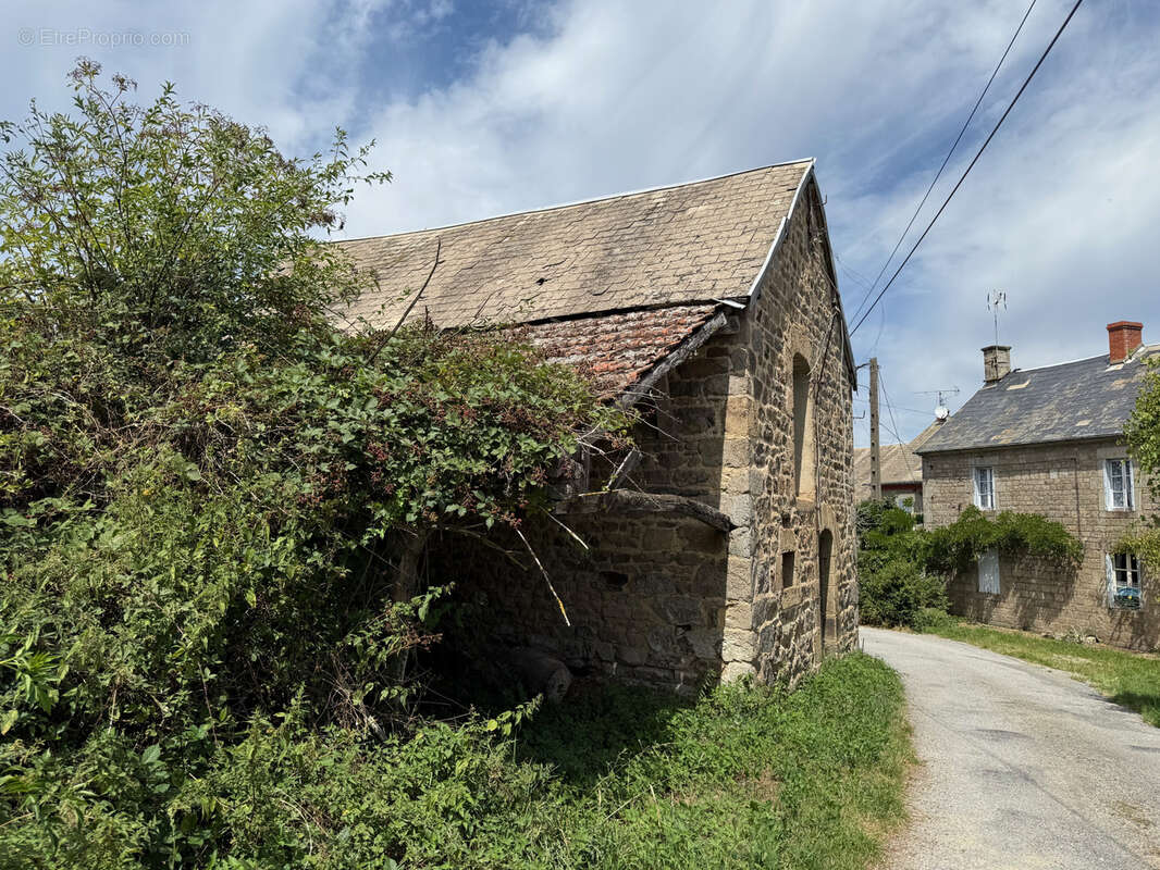Maison à BUSSIERES