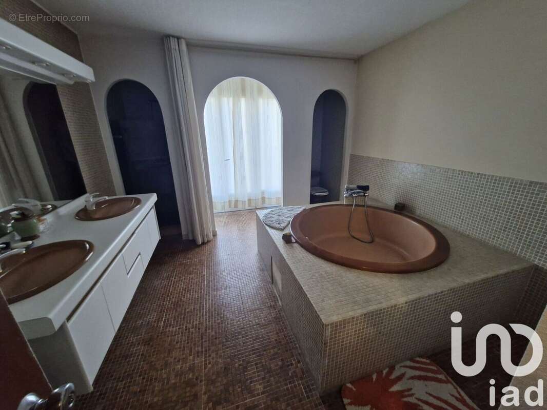 Photo 9 - Maison à CHASSENON