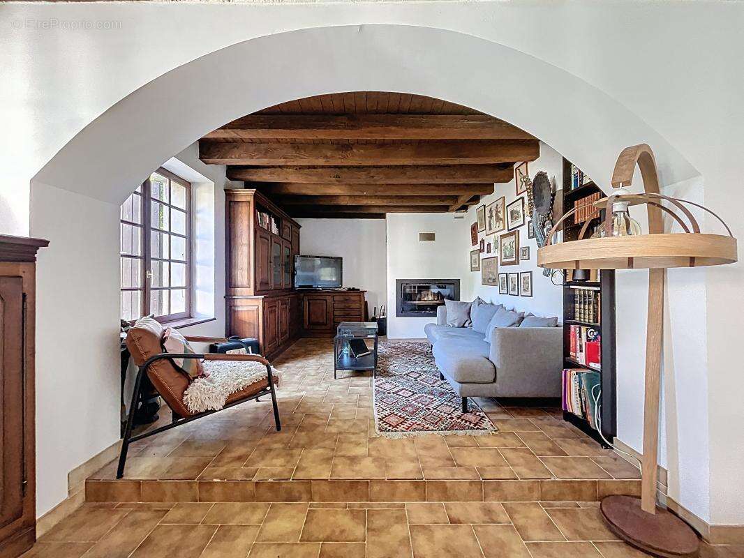 Maison à LES COTES-D'AREY