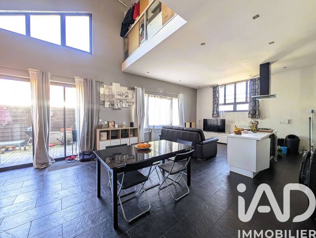 Photo 1 - Commerce à CHAMPIGNY-SUR-MARNE