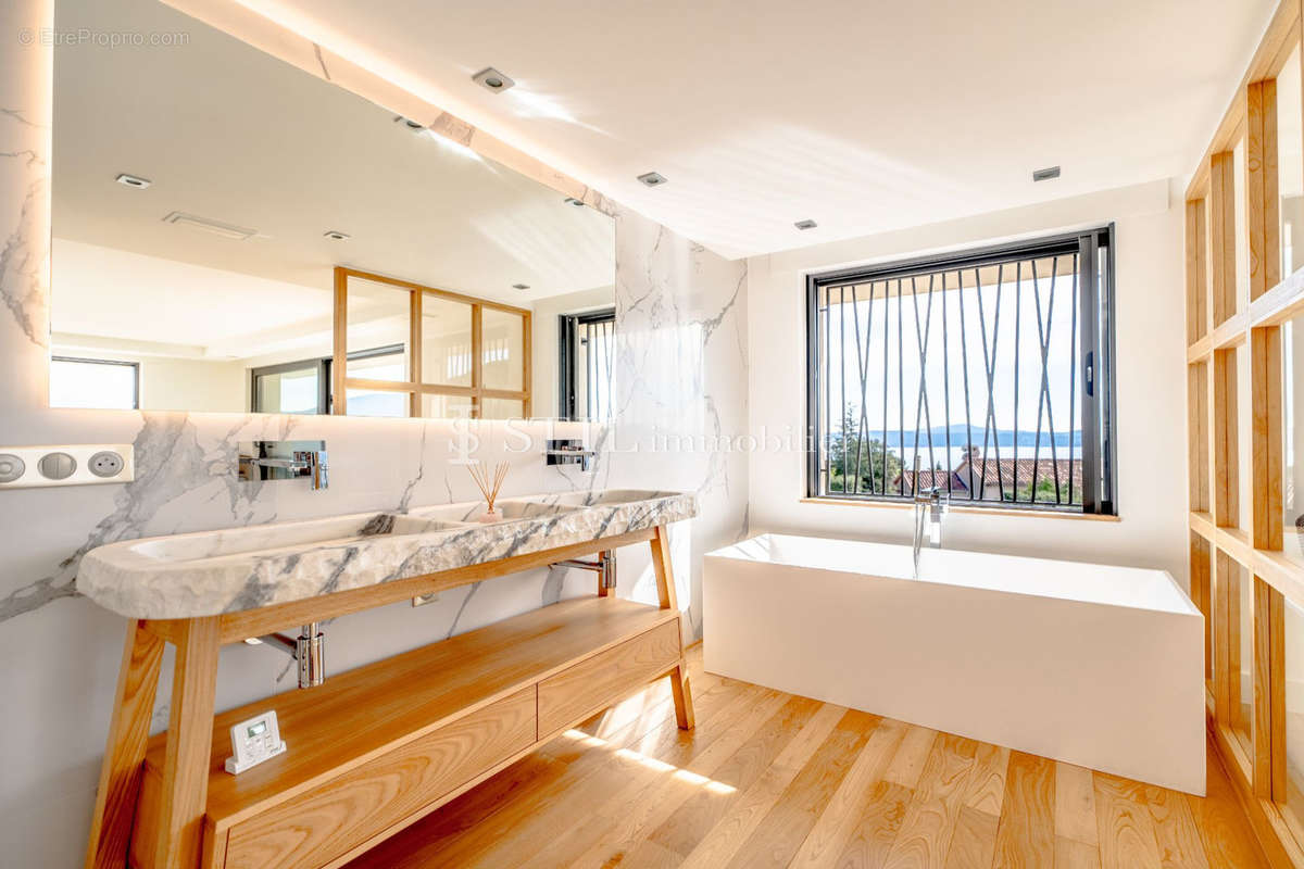 Maison à SAINTE-MAXIME