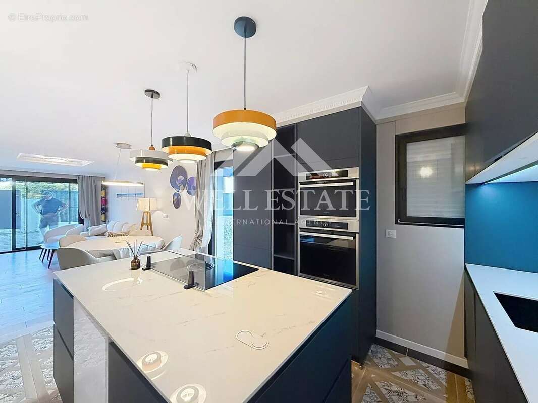Cannes – proche croisette & port canto – appartement rénové 3 chambres avec terrasse de 110 m² - photo 6