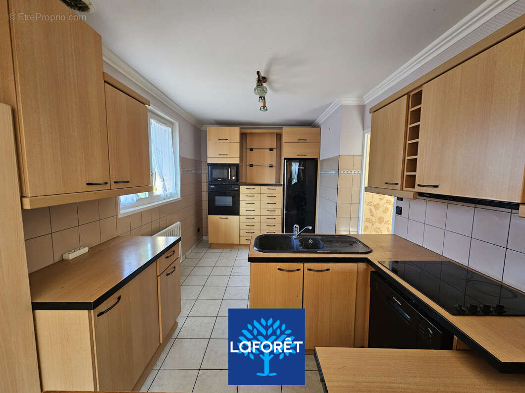 Maison à SAINT-PIERRE-DE-CHANDIEU