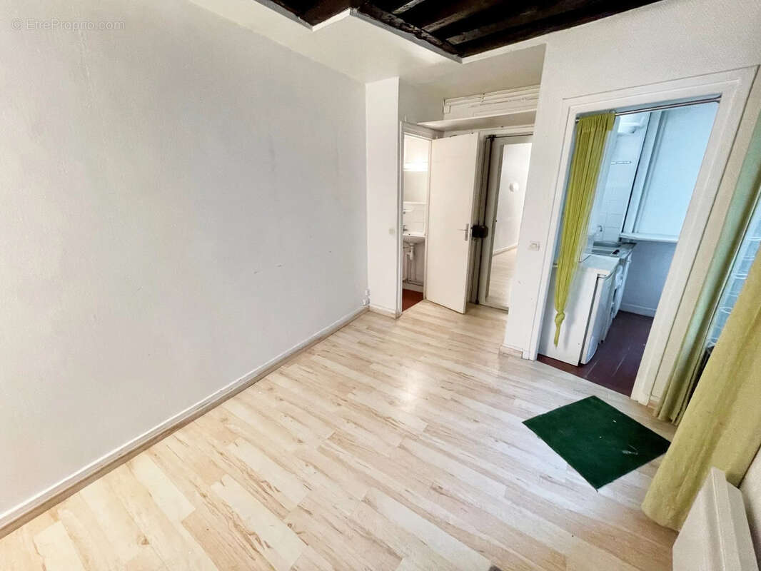 Appartement à PARIS-4E