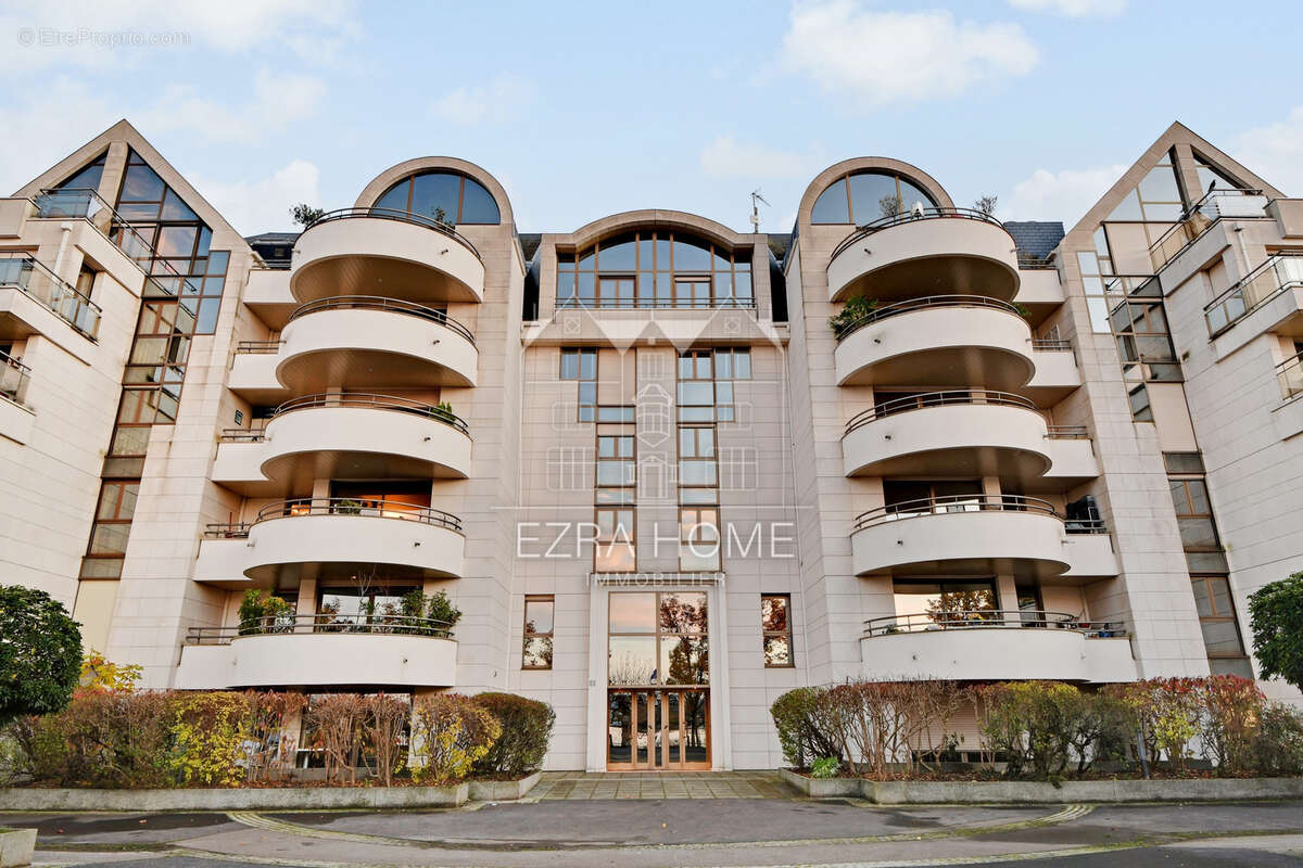 Appartement à ENGHIEN-LES-BAINS