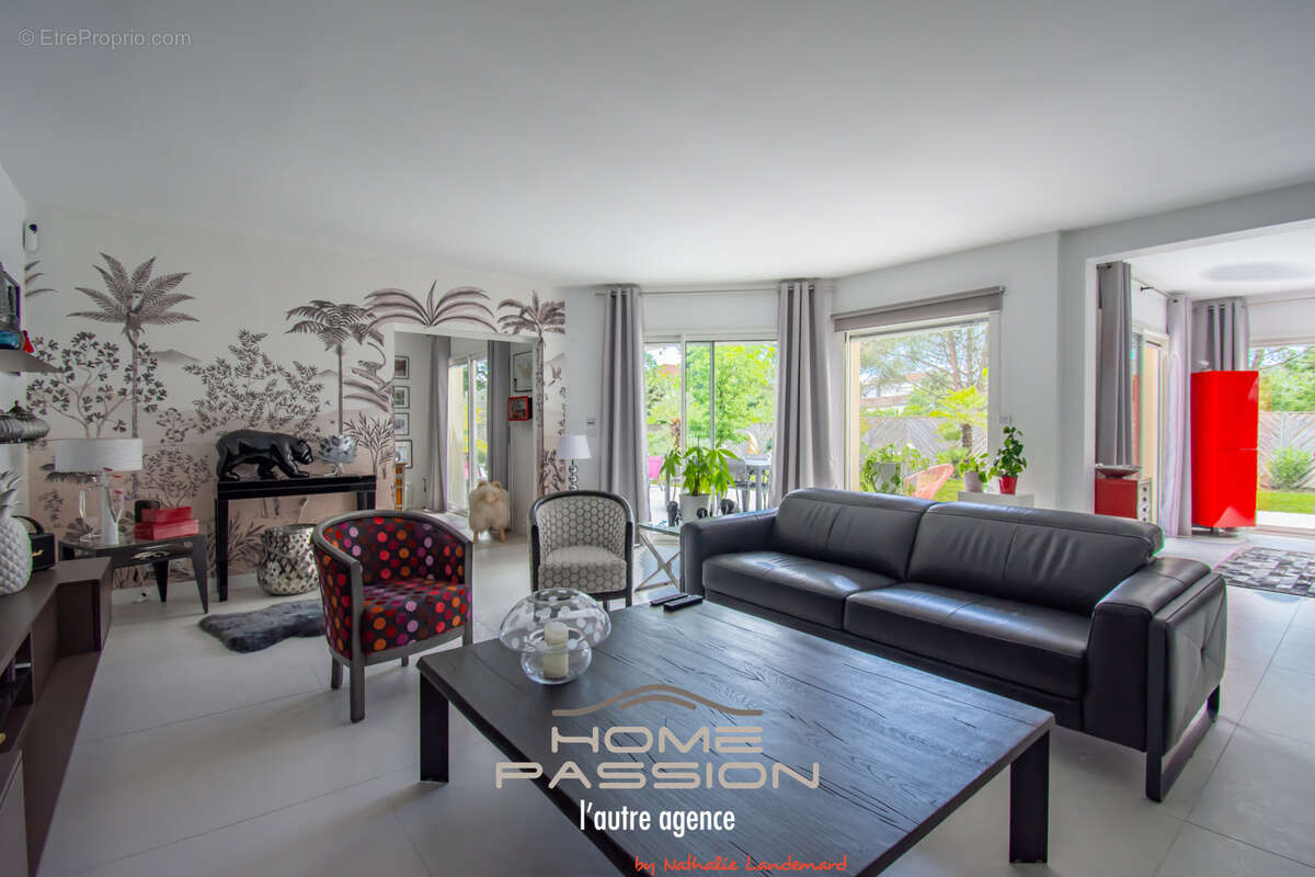 Maison à SAUJON