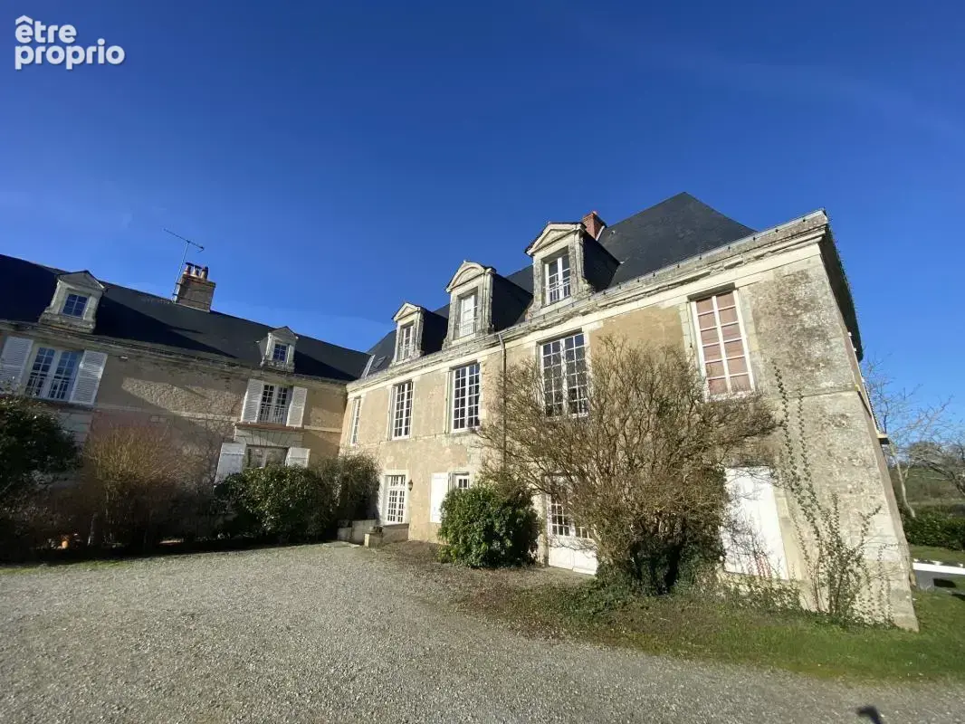 Avrillé - appartement 5 pièces Château de la Plesse - photo 1